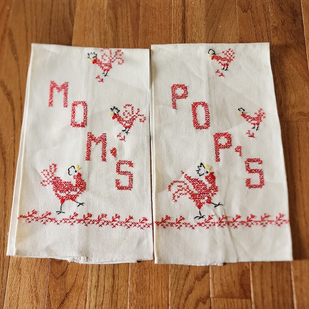 Vintage linen mom's and pop's cross stitch red rooster hand towel kitchen towel
